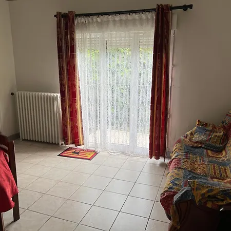 Maison Independante , Paris Proche Jo 2024 Vaires Sur Marne Est A 10 Minutes De Des Epreuves Olympique De Canoe Kayac 2 Holiday home Chelles (Seine-et-Marne)